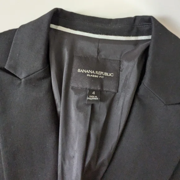 ⭐Black Banana Republic Suit Jacket Blazer Size 4 Classic Fit⭐ - Picture 3 of 9